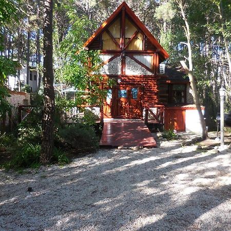 Cabañas Rupel a 3 cuadras del mar Balneario Mar Azul Exterior foto