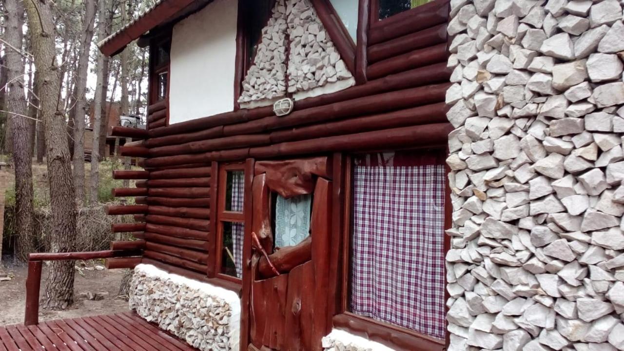 Cabañas Rupel a 3 cuadras del mar Balneario Mar Azul Exterior foto