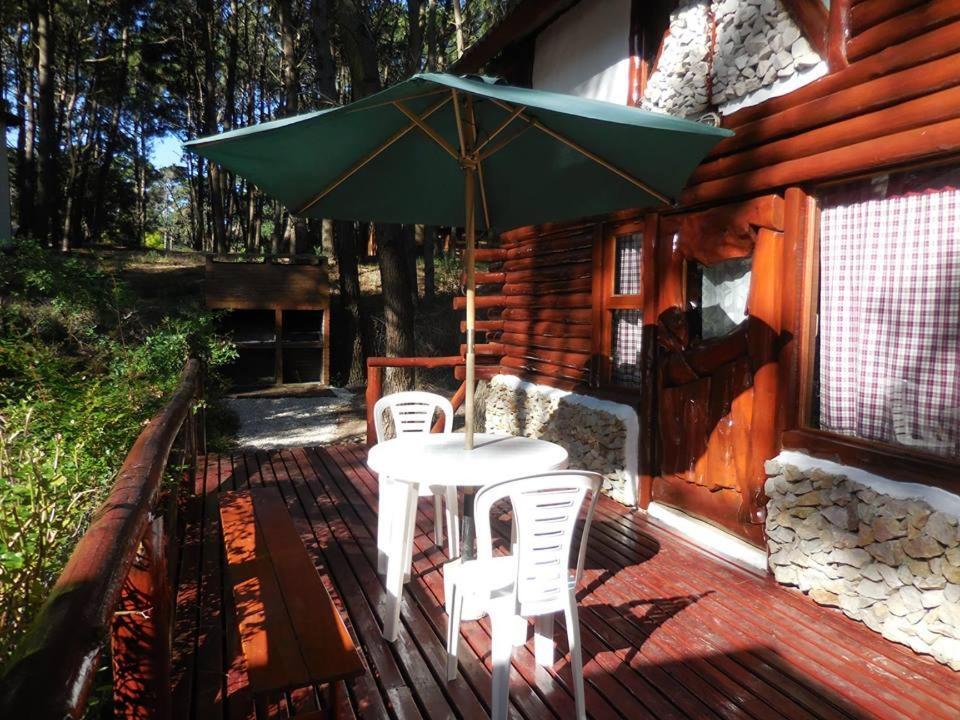 Cabañas Rupel a 3 cuadras del mar Balneario Mar Azul Exterior foto